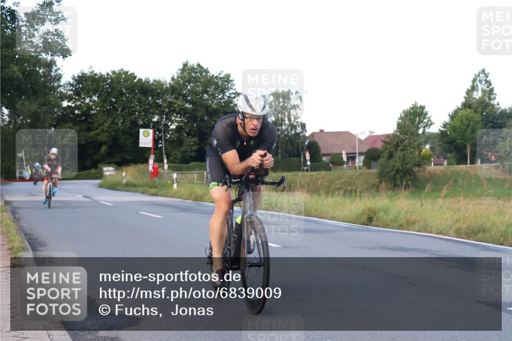 25.08.2024 - Elbe Triathlon Hamburg Fuchs,  Jonas http://msf.ph/oto/6839009 25.08.2024 08:54:10 Radfahren 159, 186, 142, 166 meine-sportfotos.de