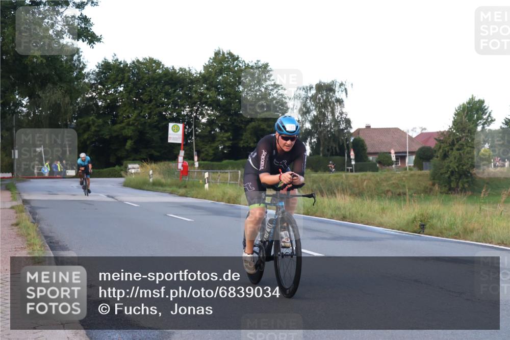 25.08.2024 - Elbe Triathlon Hamburg Fuchs,  Jonas http://msf.ph/oto/6839034 25.08.2024 08:54:14 Radfahren 159, 186, 142, 166 meine-sportfotos.de