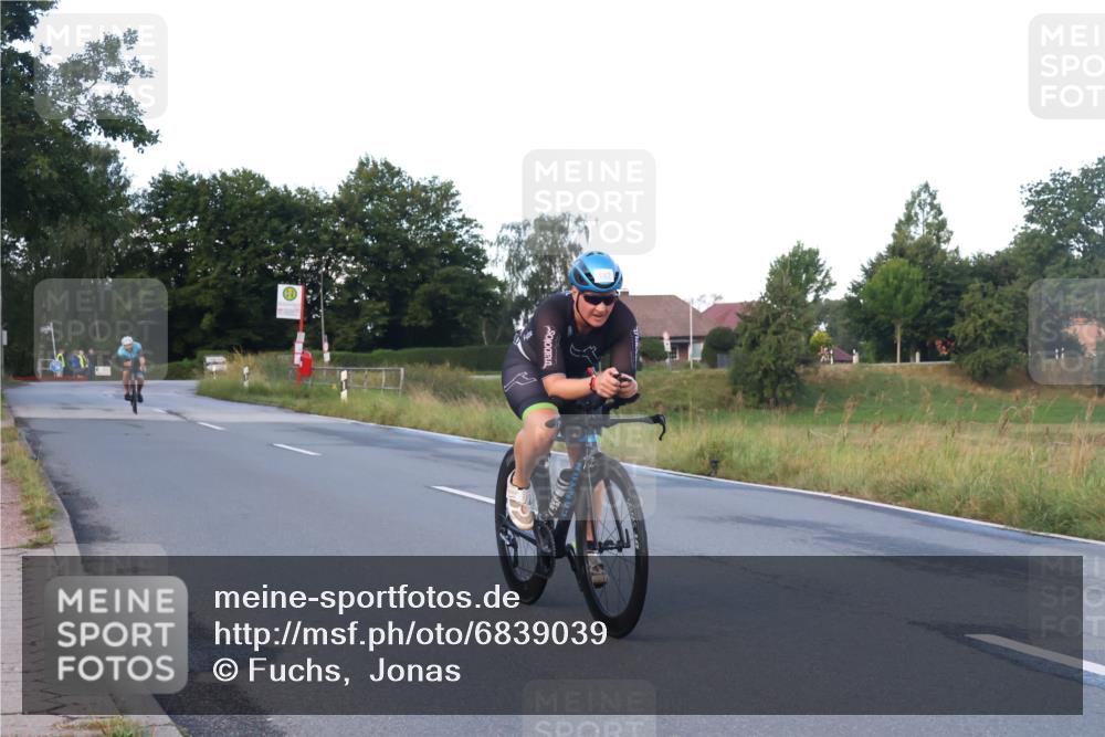 25.08.2024 - Elbe Triathlon Hamburg Fuchs,  Jonas http://msf.ph/oto/6839039 25.08.2024 08:54:14 Radfahren 159, 186, 142, 166 meine-sportfotos.de