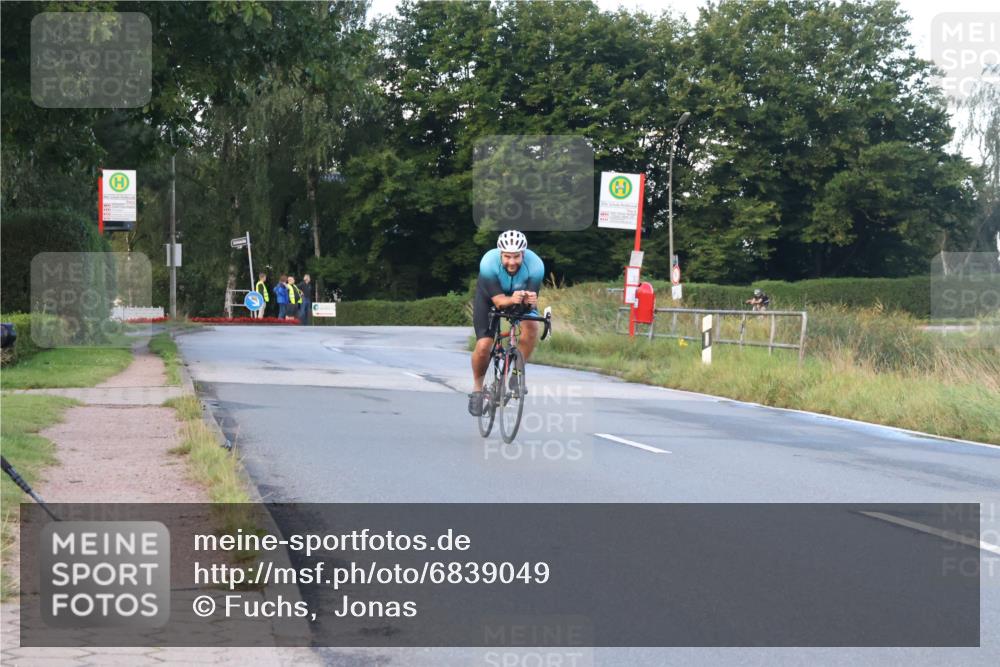 25.08.2024 - Elbe Triathlon Hamburg Fuchs,  Jonas http://msf.ph/oto/6839049 25.08.2024 08:54:15 Radfahren 159, 186, 142, 166 meine-sportfotos.de