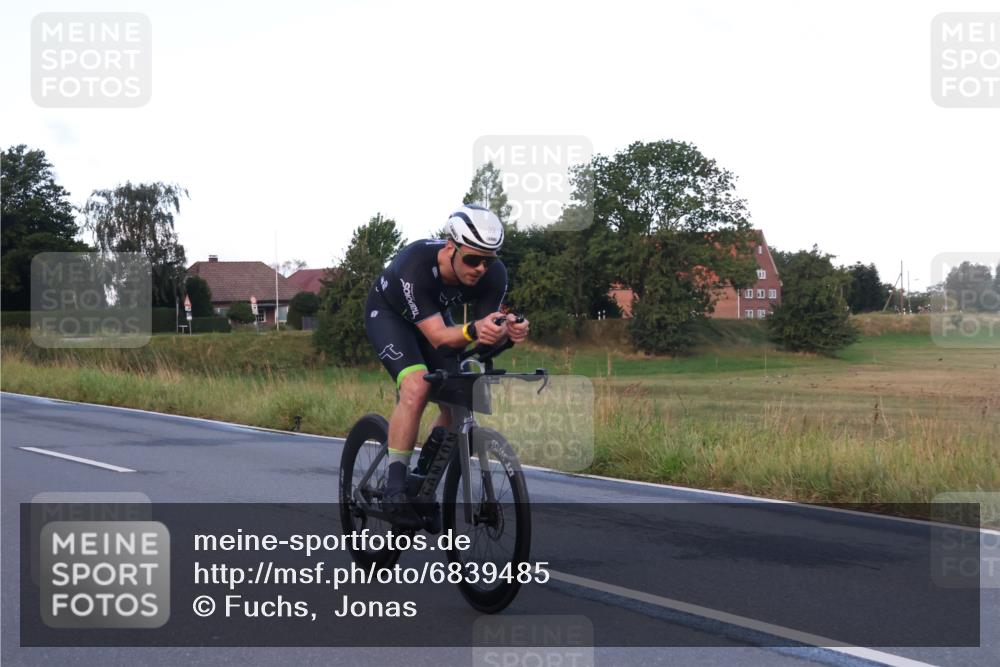 25.08.2024 - Elbe Triathlon Hamburg Fuchs,  Jonas http://msf.ph/oto/6839485 25.08.2024 08:54:45 Radfahren 34, 39 meine-sportfotos.de