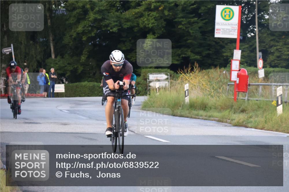 25.08.2024 - Elbe Triathlon Hamburg Fuchs,  Jonas http://msf.ph/oto/6839522 25.08.2024 08:55:00 Radfahren 91, 42, 75, 56, 48 meine-sportfotos.de