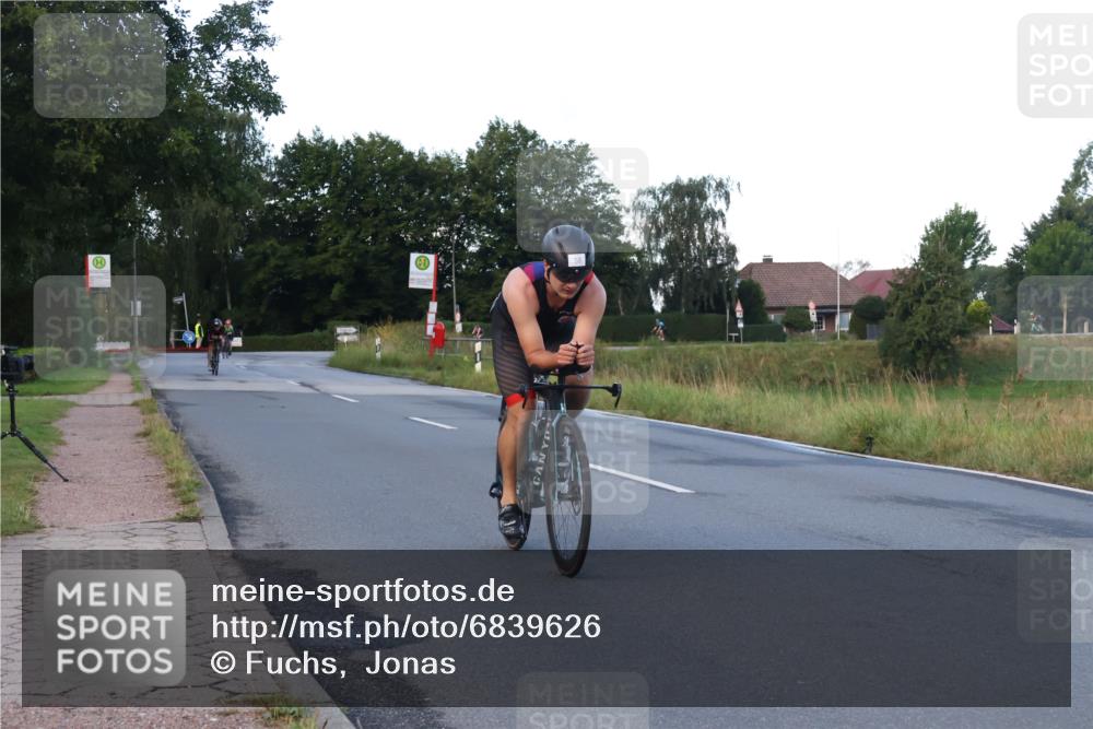 25.08.2024 - Elbe Triathlon Hamburg Fuchs,  Jonas http://msf.ph/oto/6839626 25.08.2024 08:55:05 Radfahren 91, 42, 75, 56, 48, 184, 134 meine-sportfotos.de