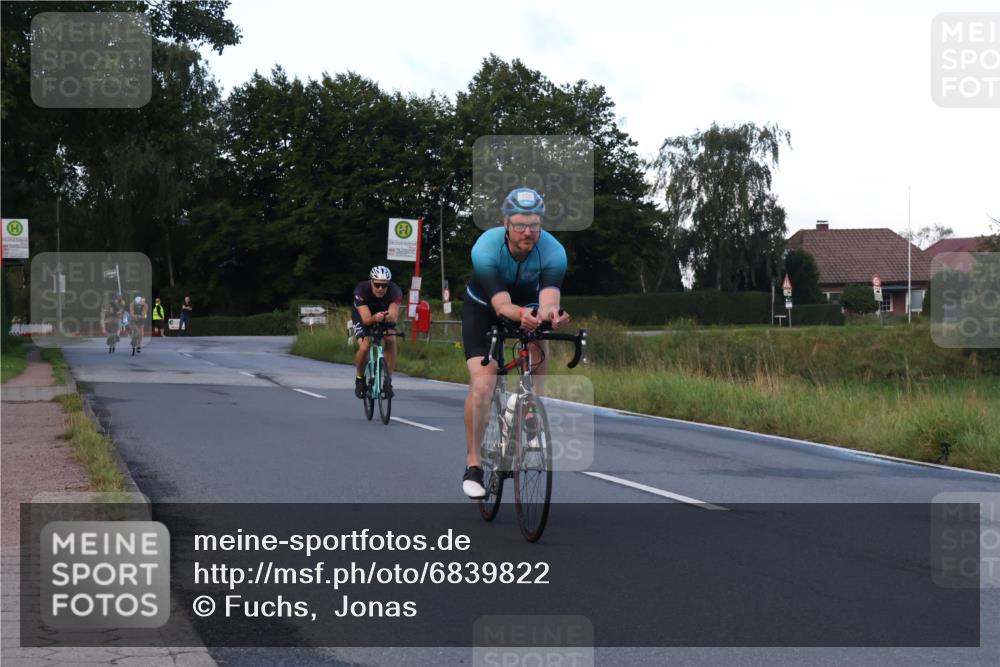 25.08.2024 - Elbe Triathlon Hamburg Fuchs,  Jonas http://msf.ph/oto/6839822 25.08.2024 08:55:17 Radfahren 134, 157, 145, 168, 95, 179, 152, 160 meine-sportfotos.de