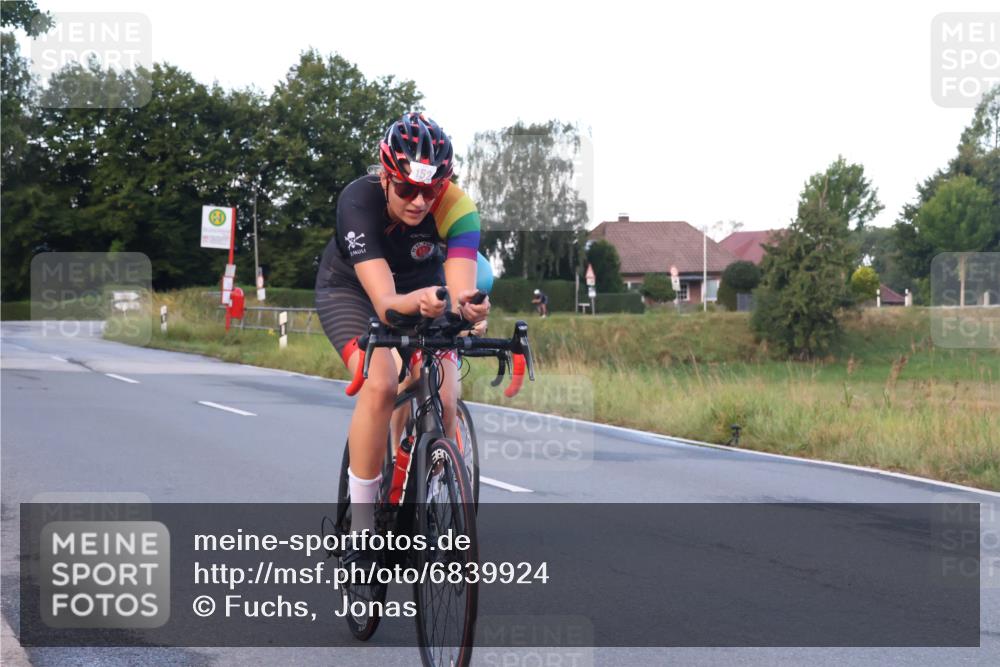 25.08.2024 - Elbe Triathlon Hamburg Fuchs,  Jonas http://msf.ph/oto/6839924 25.08.2024 08:55:23 Radfahren 168, 95, 179, 152, 160 meine-sportfotos.de
