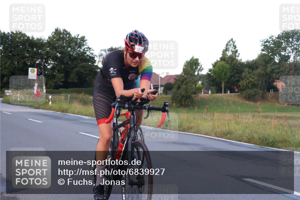 25.08.2024 - Elbe Triathlon Hamburg Fuchs,  Jonas http://msf.ph/oto/6839927 25.08.2024 08:55:23 Radfahren 168, 95, 179, 152, 160 meine-sportfotos.de