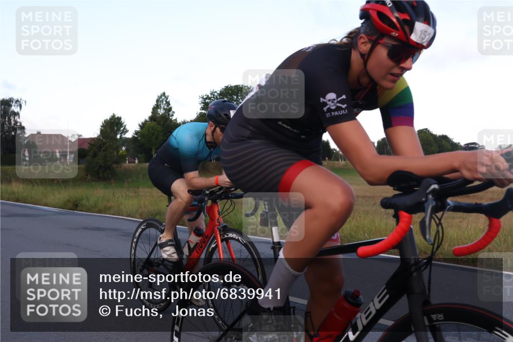25.08.2024 - Elbe Triathlon Hamburg Fuchs,  Jonas http://msf.ph/oto/6839941 25.08.2024 08:55:24 Radfahren 95, 179, 152, 160 meine-sportfotos.de