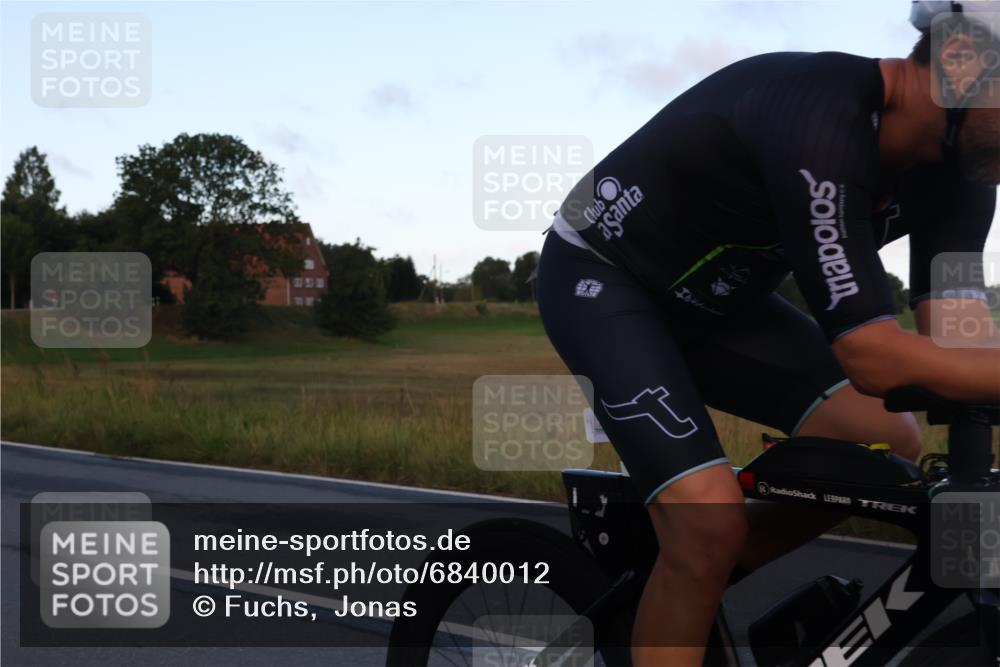 25.08.2024 - Elbe Triathlon Hamburg Fuchs,  Jonas http://msf.ph/oto/6840012 25.08.2024 08:55:34 Radfahren 198 meine-sportfotos.de