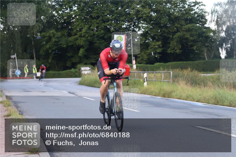 25.08.2024 - Elbe Triathlon Hamburg Fuchs,  Jonas http://msf.ph/oto/6840188 25.08.2024 08:56:05 Radfahren 84, 77 meine-sportfotos.de