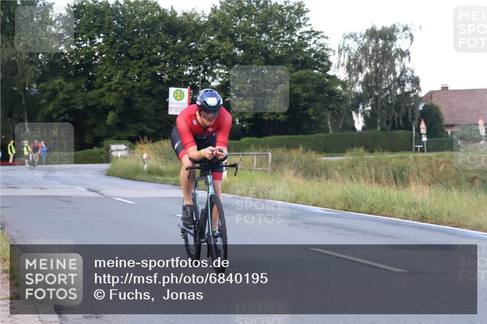 25.08.2024 - Elbe Triathlon Hamburg Fuchs,  Jonas http://msf.ph/oto/6840195 25.08.2024 08:56:06 Radfahren 84, 77 meine-sportfotos.de