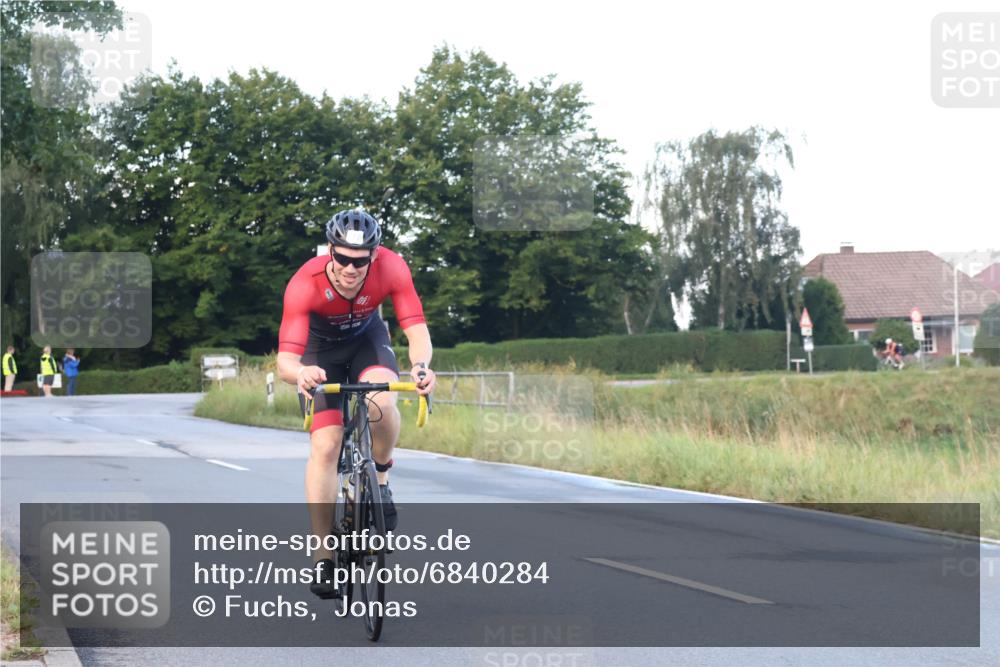 25.08.2024 - Elbe Triathlon Hamburg Fuchs,  Jonas http://msf.ph/oto/6840284 25.08.2024 08:56:12 Radfahren 77 meine-sportfotos.de