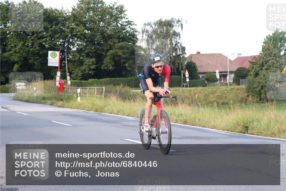 25.08.2024 - Elbe Triathlon Hamburg Fuchs,  Jonas http://msf.ph/oto/6840446 25.08.2024 08:56:39 Radfahren 64, 131, 35, 154 meine-sportfotos.de