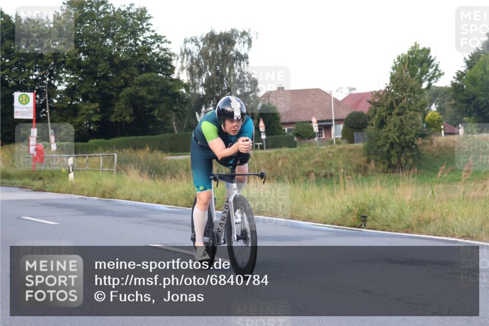 25.08.2024 - Elbe Triathlon Hamburg Fuchs,  Jonas http://msf.ph/oto/6840784 25.08.2024 08:56:56 Radfahren 150, 94, 46, 86 meine-sportfotos.de