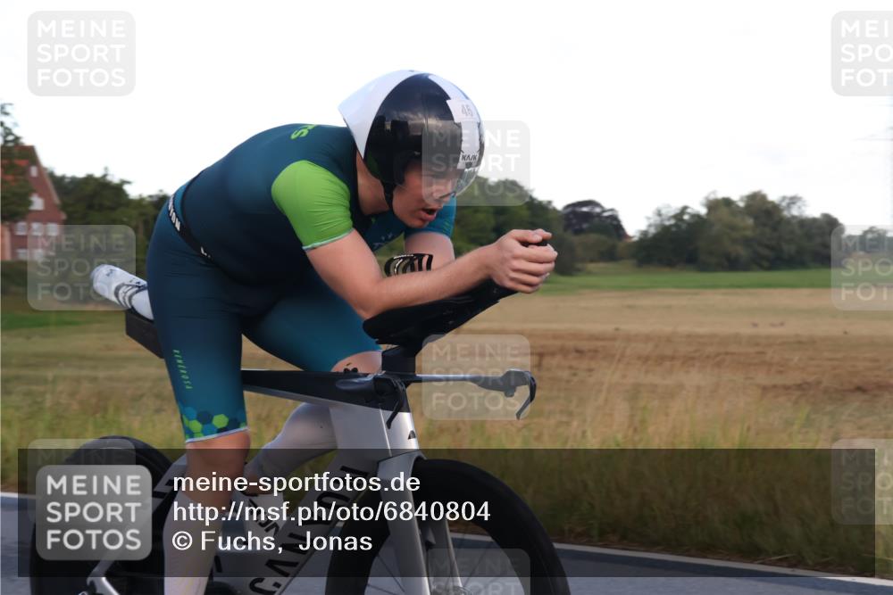 25.08.2024 - Elbe Triathlon Hamburg Fuchs,  Jonas http://msf.ph/oto/6840804 25.08.2024 08:56:56 Radfahren 150, 94, 46, 86 meine-sportfotos.de