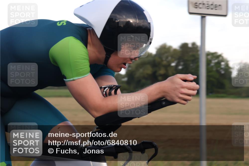 25.08.2024 - Elbe Triathlon Hamburg Fuchs,  Jonas http://msf.ph/oto/6840810 25.08.2024 08:56:57 Radfahren 94, 46, 86 meine-sportfotos.de