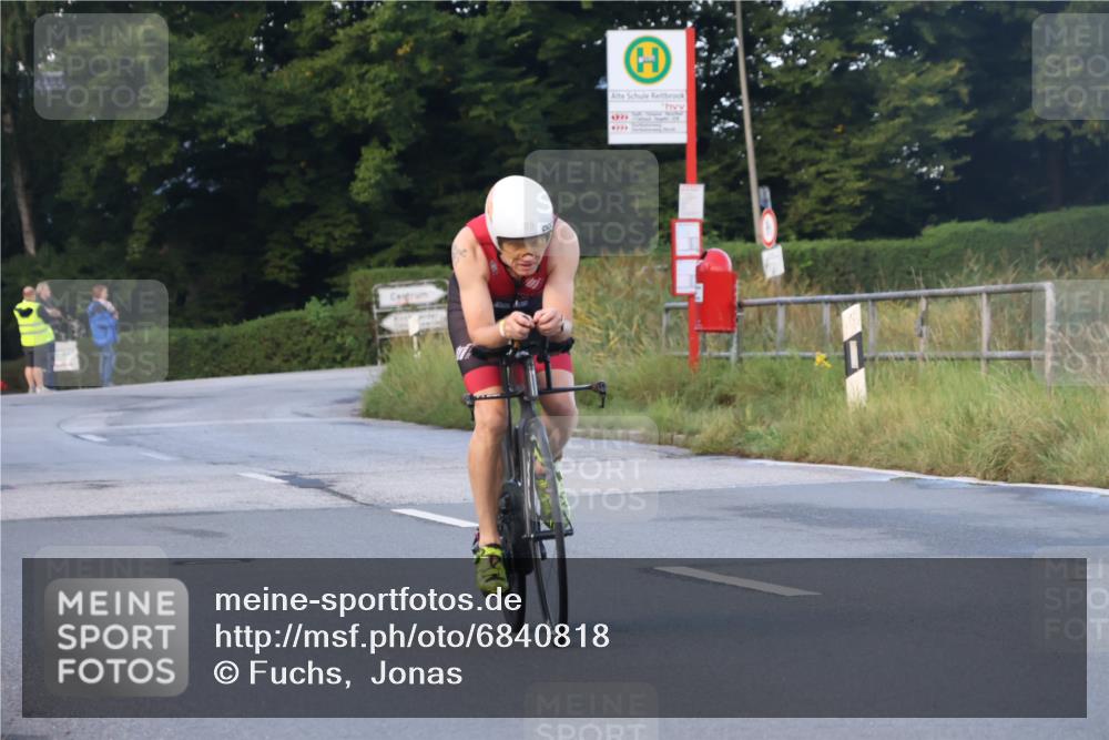 25.08.2024 - Elbe Triathlon Hamburg Fuchs,  Jonas http://msf.ph/oto/6840818 25.08.2024 08:57:01 Radfahren 46, 86 meine-sportfotos.de