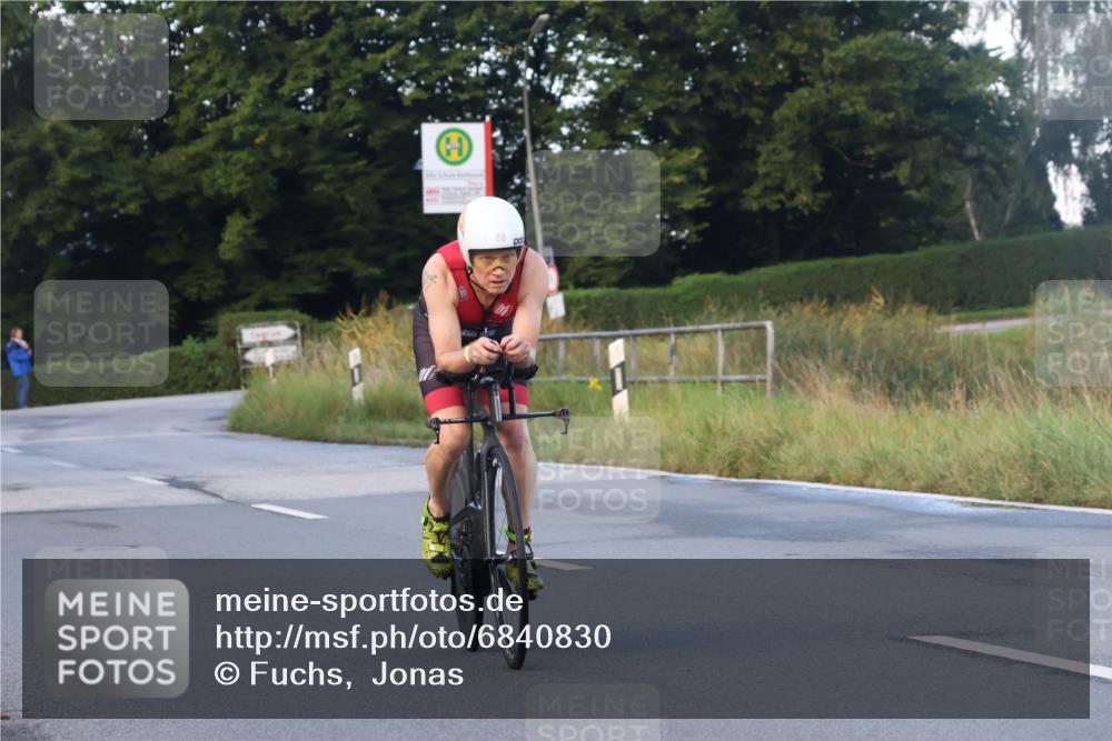 25.08.2024 - Elbe Triathlon Hamburg Fuchs,  Jonas http://msf.ph/oto/6840830 25.08.2024 08:57:01 Radfahren 46, 86 meine-sportfotos.de