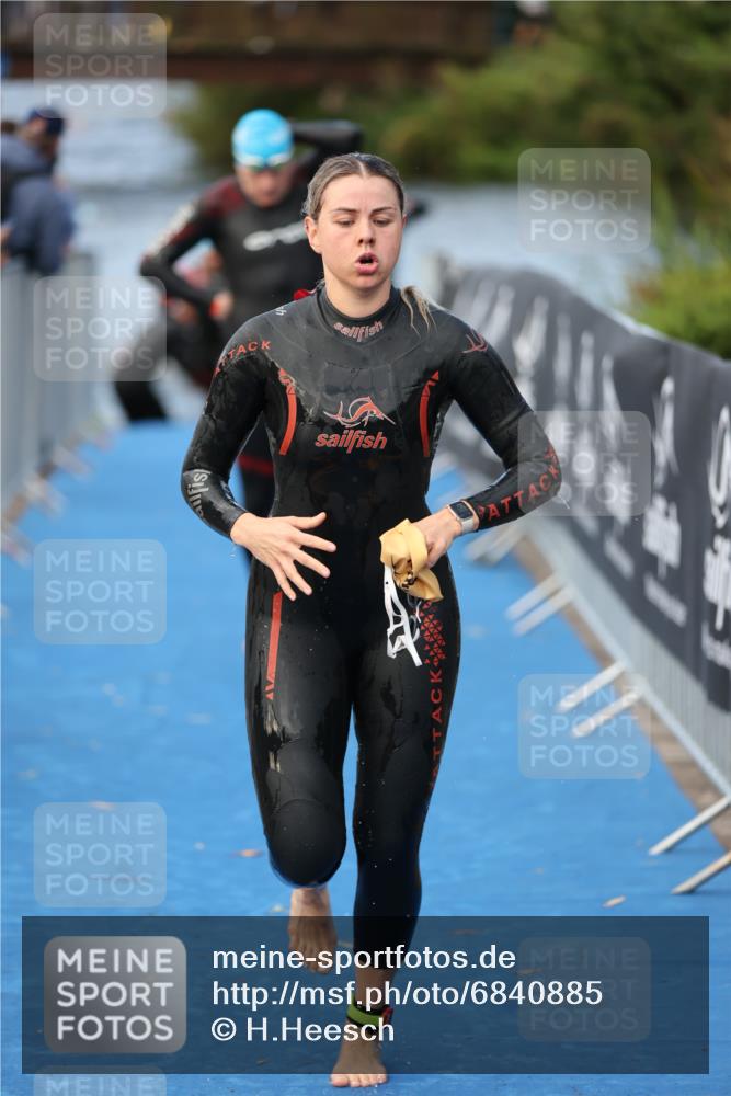 25.08.2024 - Elbe Triathlon Hamburg H.Heesch http://msf.ph/oto/6840885 25.08.2024 08:44:22 Schwimmen 80, 120, 134, 139, 145, 152, 161, 166, 172, 186 meine-sportfotos.de