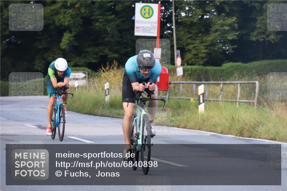 25.08.2024 - Elbe Triathlon Hamburg Fuchs,  Jonas http://msf.ph/oto/6840898 25.08.2024 08:57:09 Radfahren 165, 45, 193, 130 meine-sportfotos.de
