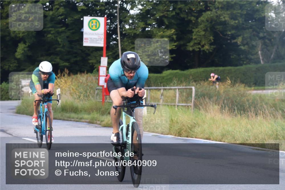 25.08.2024 - Elbe Triathlon Hamburg Fuchs,  Jonas http://msf.ph/oto/6840909 25.08.2024 08:57:10 Radfahren 165, 45, 193, 130 meine-sportfotos.de