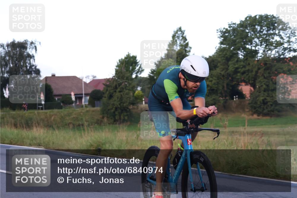 25.08.2024 - Elbe Triathlon Hamburg Fuchs,  Jonas http://msf.ph/oto/6840974 25.08.2024 08:57:11 Radfahren 165, 45, 193, 130 meine-sportfotos.de