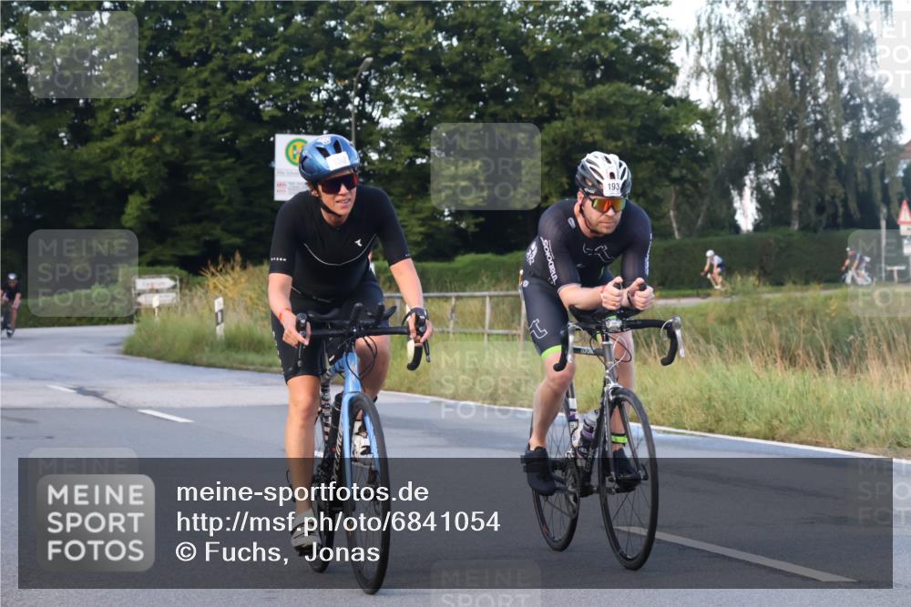 25.08.2024 - Elbe Triathlon Hamburg Fuchs,  Jonas http://msf.ph/oto/6841054 25.08.2024 08:57:16 Radfahren 165, 45, 193, 130, 74, 52, 61 meine-sportfotos.de