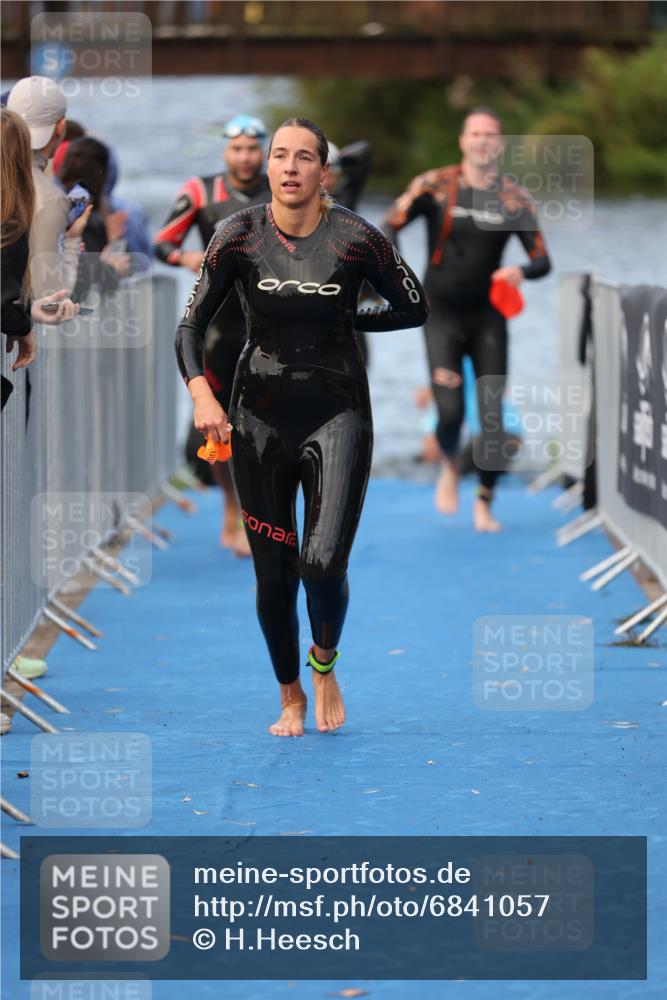 25.08.2024 - Elbe Triathlon Hamburg H.Heesch http://msf.ph/oto/6841057 25.08.2024 08:44:28 Schwimmen 80, 120, 124, 134, 139, 145, 152, 161, 166, 172, 186, 188, 197 meine-sportfotos.de