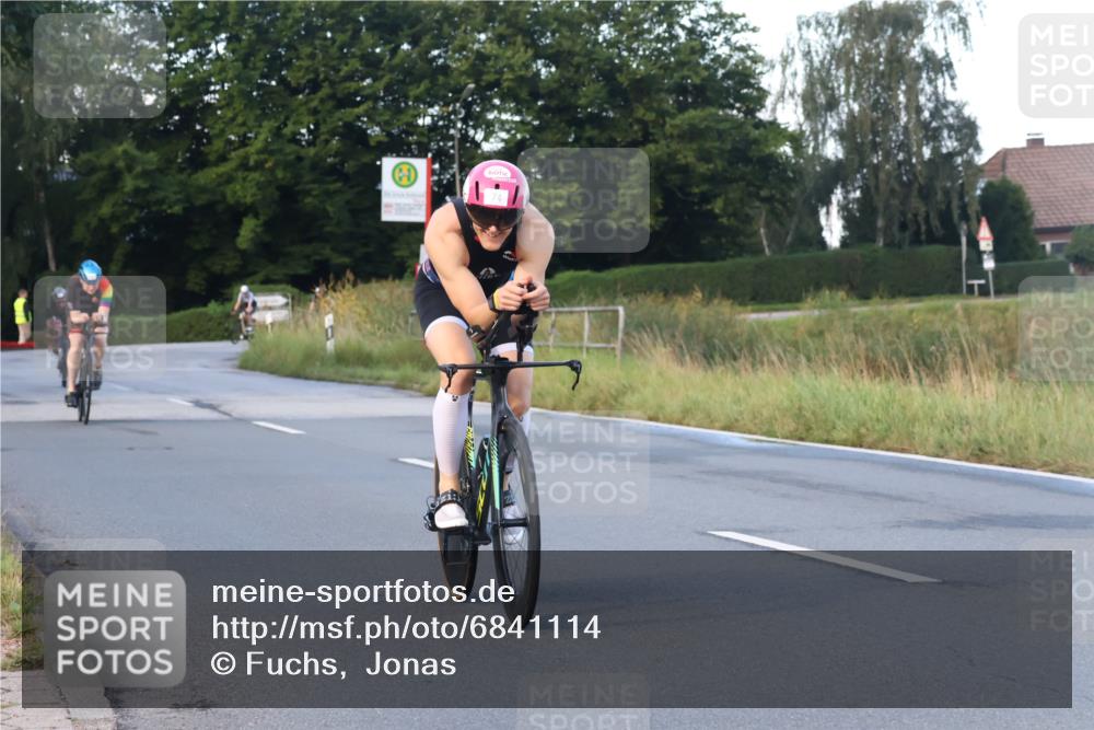 25.08.2024 - Elbe Triathlon Hamburg Fuchs,  Jonas http://msf.ph/oto/6841114 25.08.2024 08:57:19 Radfahren 193, 130, 74, 52, 61 meine-sportfotos.de