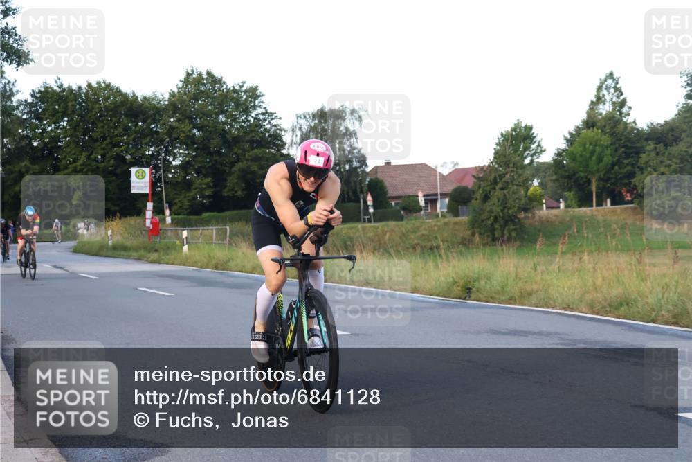 25.08.2024 - Elbe Triathlon Hamburg Fuchs,  Jonas http://msf.ph/oto/6841128 25.08.2024 08:57:19 Radfahren 193, 130, 74, 52, 61 meine-sportfotos.de
