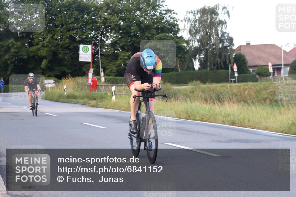 25.08.2024 - Elbe Triathlon Hamburg Fuchs,  Jonas http://msf.ph/oto/6841152 25.08.2024 08:57:21 Radfahren 193, 130, 74, 52, 61, 194, 138 meine-sportfotos.de