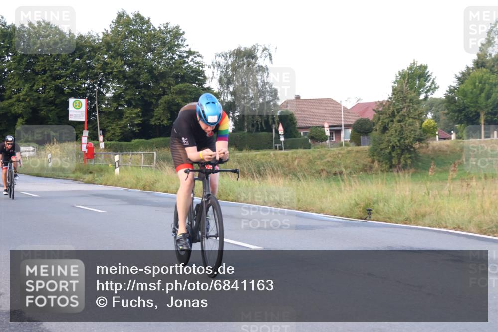 25.08.2024 - Elbe Triathlon Hamburg Fuchs,  Jonas http://msf.ph/oto/6841163 25.08.2024 08:57:21 Radfahren 193, 130, 74, 52, 61, 194, 138 meine-sportfotos.de