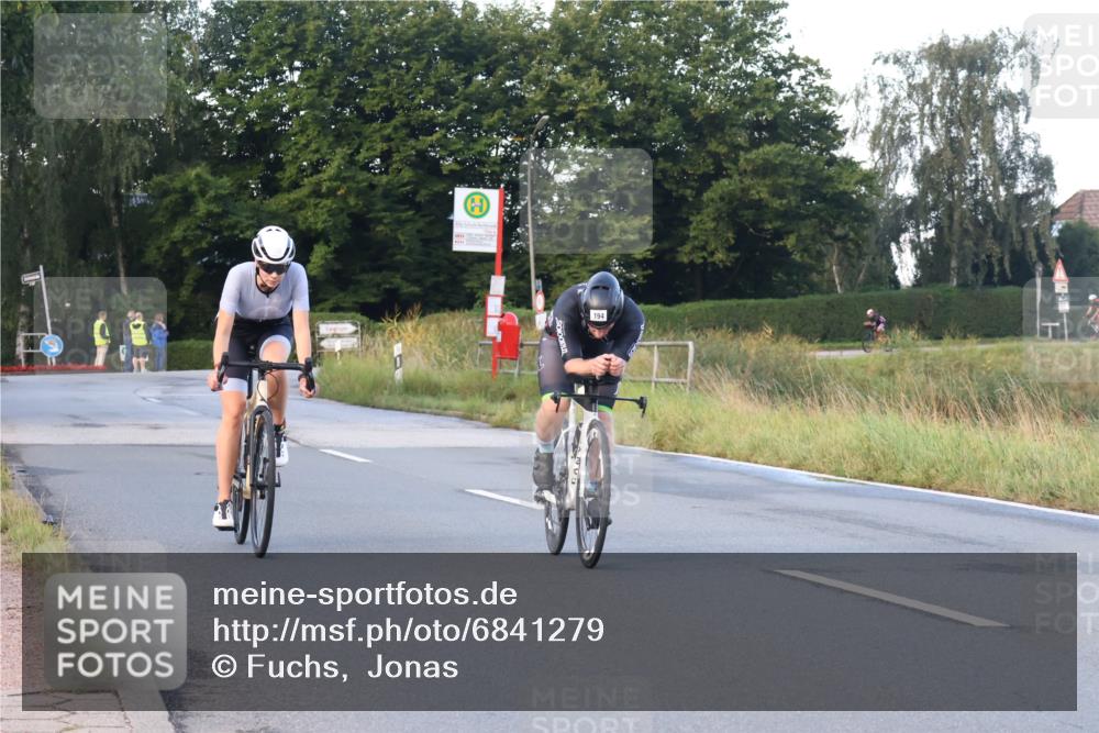 25.08.2024 - Elbe Triathlon Hamburg Fuchs,  Jonas http://msf.ph/oto/6841279 25.08.2024 08:57:27 Radfahren 61, 194, 138 meine-sportfotos.de