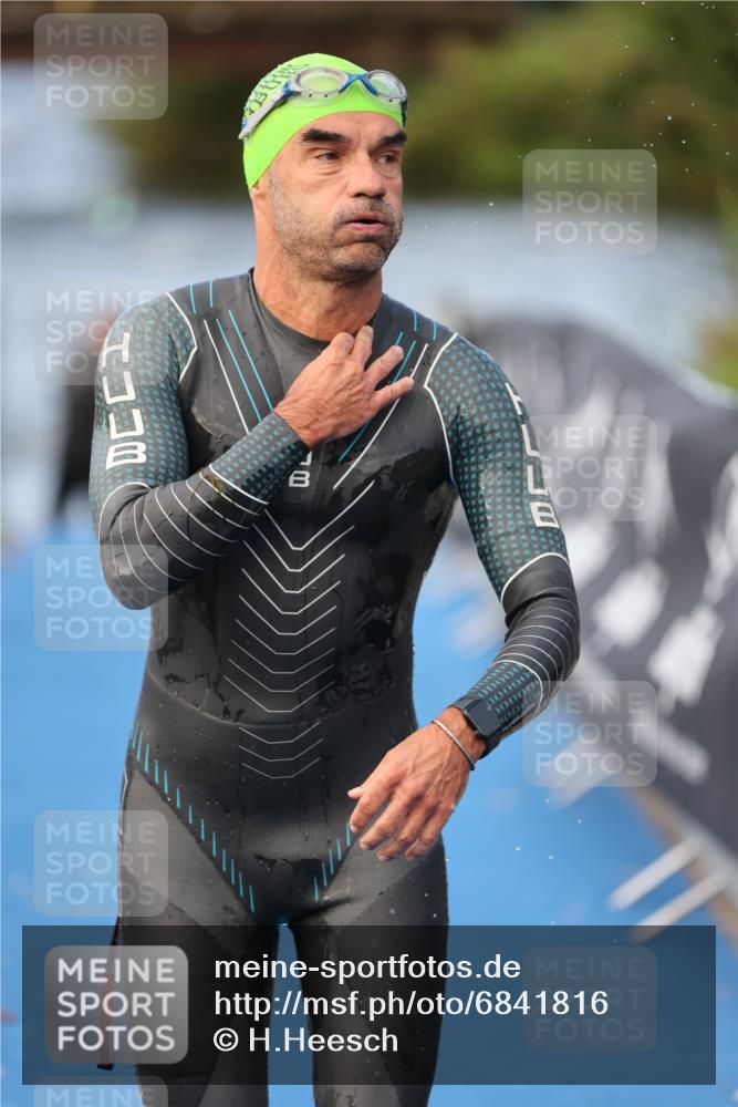 25.08.2024 - Elbe Triathlon Hamburg H.Heesch http://msf.ph/oto/6841816 25.08.2024 08:44:54 Schwimmen 120, 124, 166, 168, 169, 188, 197 meine-sportfotos.de