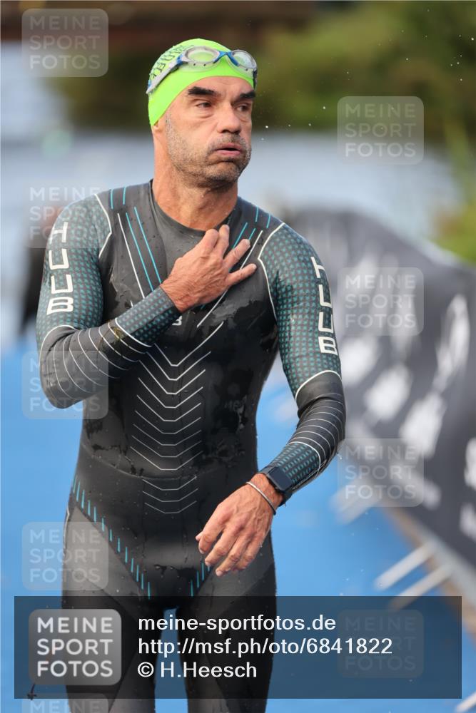 25.08.2024 - Elbe Triathlon Hamburg H.Heesch http://msf.ph/oto/6841822 25.08.2024 08:44:54 Schwimmen 120, 124, 166, 168, 169, 188, 197 meine-sportfotos.de