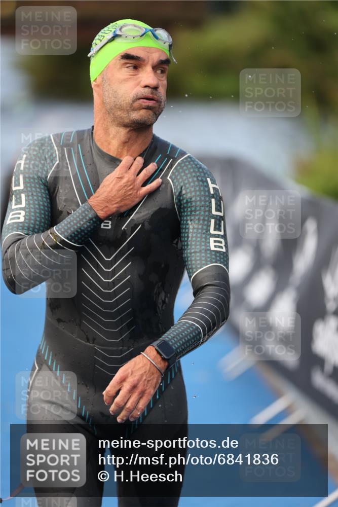 25.08.2024 - Elbe Triathlon Hamburg H.Heesch http://msf.ph/oto/6841836 25.08.2024 08:44:54 Schwimmen 120, 124, 166, 168, 169, 188, 197 meine-sportfotos.de