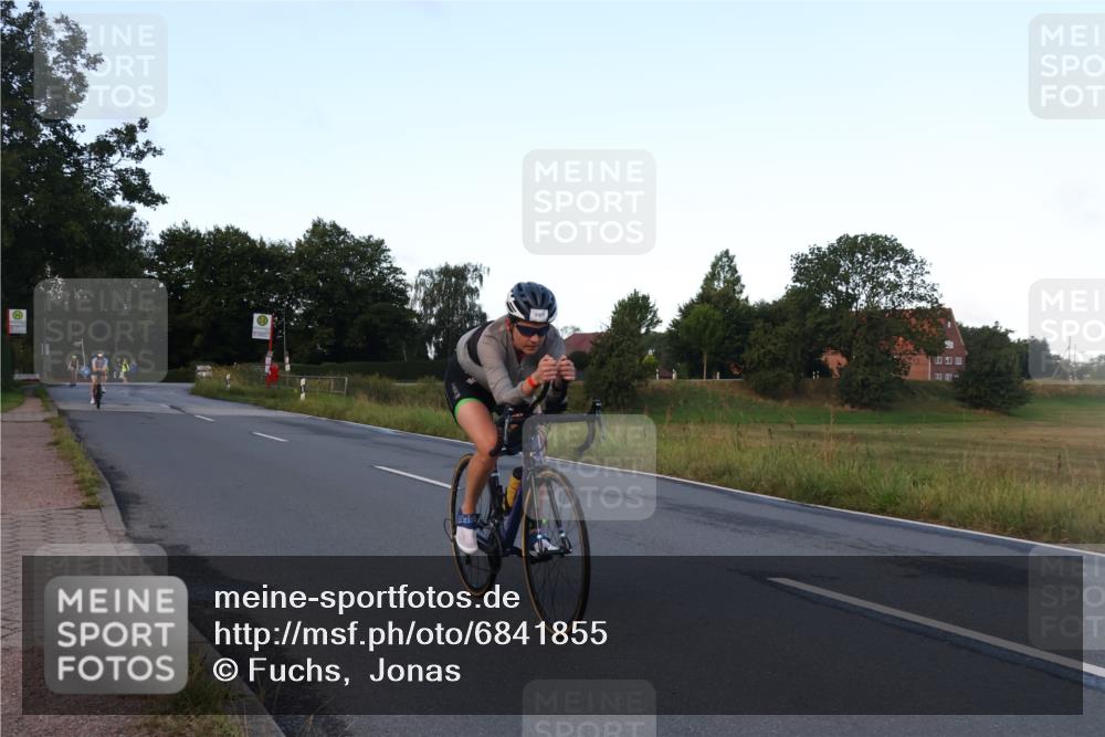 25.08.2024 - Elbe Triathlon Hamburg Fuchs,  Jonas http://msf.ph/oto/6841855 25.08.2024 08:58:06 Radfahren 113, 137 meine-sportfotos.de
