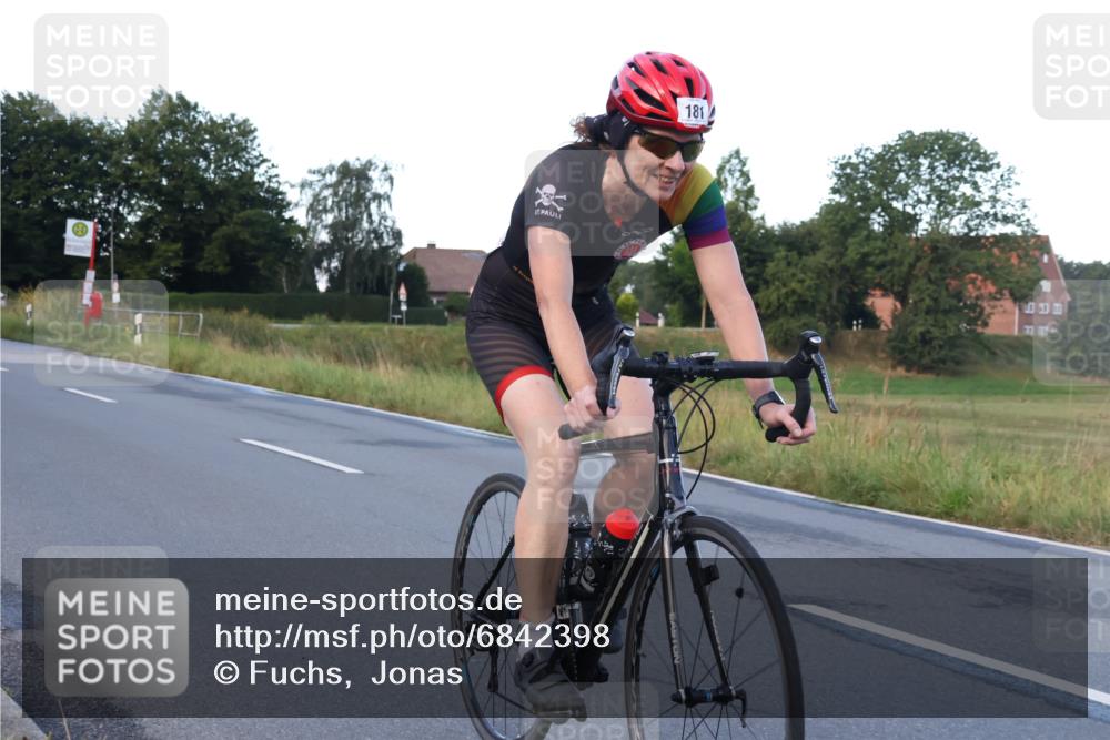 25.08.2024 - Elbe Triathlon Hamburg Fuchs,  Jonas http://msf.ph/oto/6842398 25.08.2024 08:59:10 Radfahren 143, 181, 55 meine-sportfotos.de