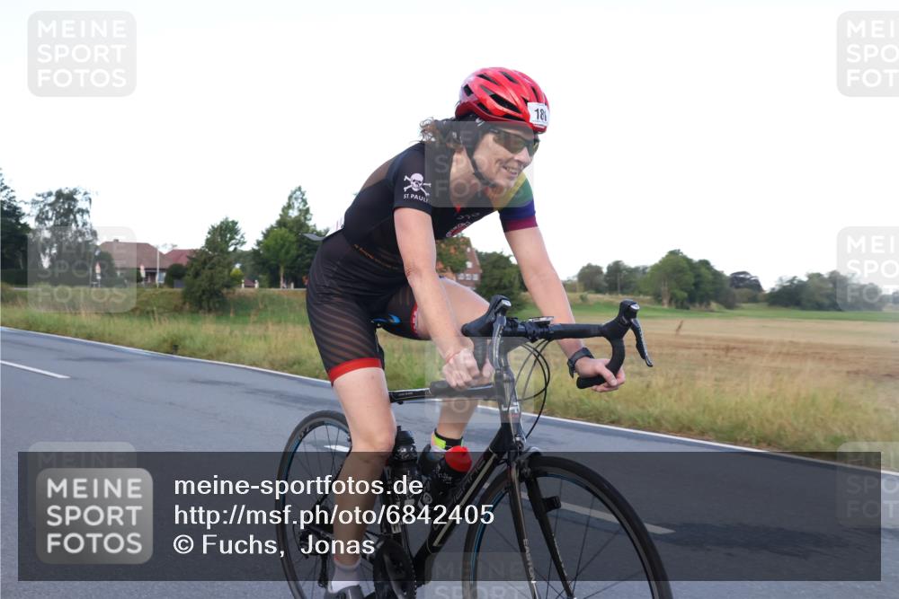 25.08.2024 - Elbe Triathlon Hamburg Fuchs,  Jonas http://msf.ph/oto/6842405 25.08.2024 08:59:10 Radfahren 143, 181, 55 meine-sportfotos.de