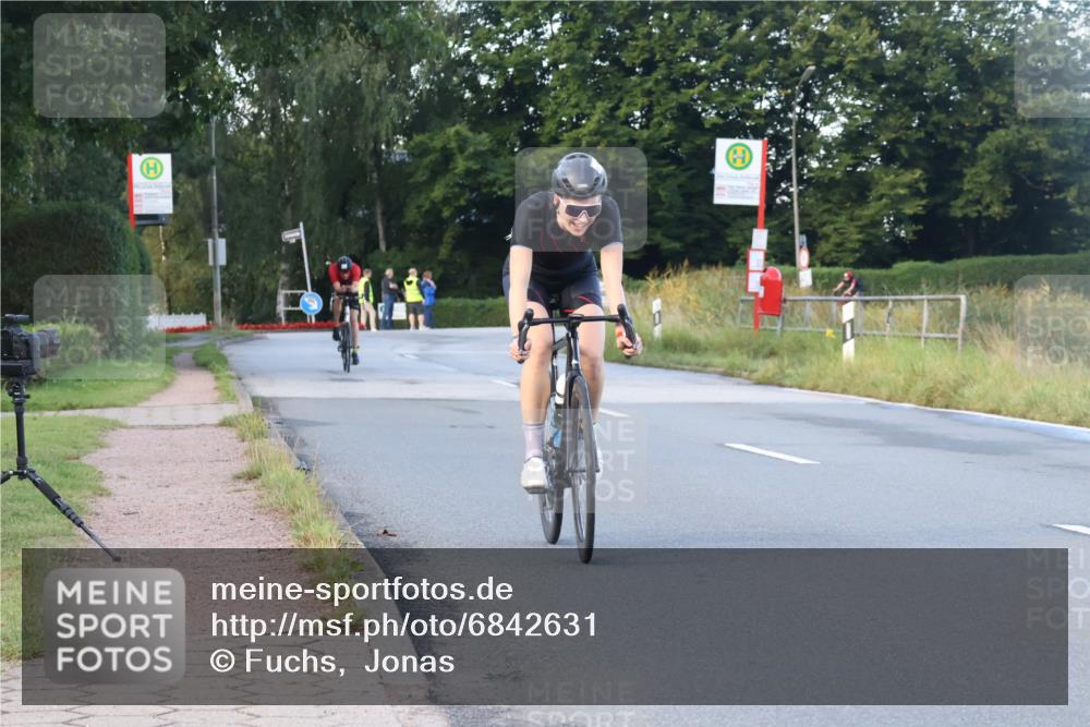 25.08.2024 - Elbe Triathlon Hamburg Fuchs,  Jonas http://msf.ph/oto/6842631 25.08.2024 08:59:52 Radfahren 133, 90 meine-sportfotos.de