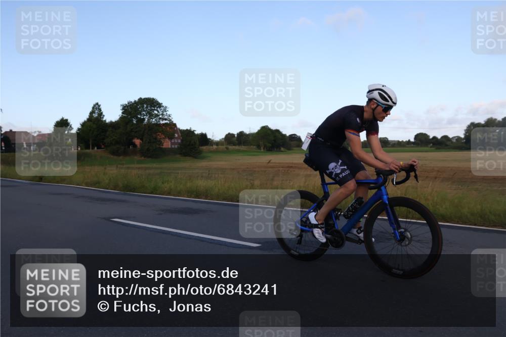 25.08.2024 - Elbe Triathlon Hamburg Fuchs,  Jonas http://msf.ph/oto/6843241 25.08.2024 09:00:30 Radfahren 119, 88, 163, 118 meine-sportfotos.de