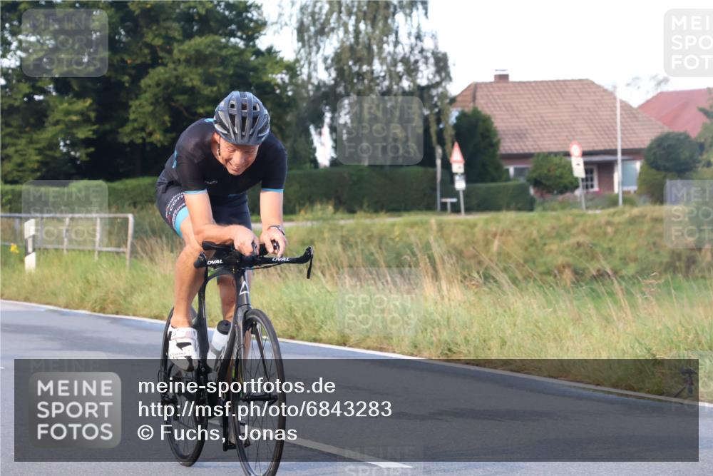 25.08.2024 - Elbe Triathlon Hamburg Fuchs,  Jonas http://msf.ph/oto/6843283 25.08.2024 09:00:35 Radfahren 88, 163, 118, 63 meine-sportfotos.de