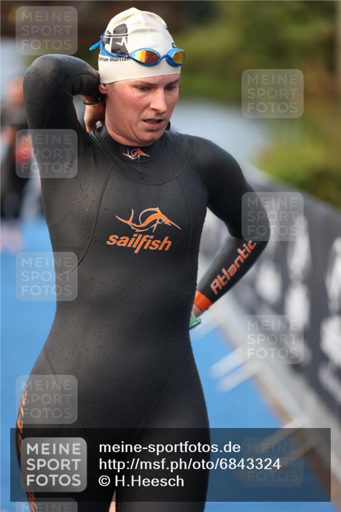 25.08.2024 - Elbe Triathlon Hamburg H.Heesch http://msf.ph/oto/6843324 25.08.2024 08:46:15 Schwimmen 123, 131, 138, 149, 154, 160, 179, 184 meine-sportfotos.de