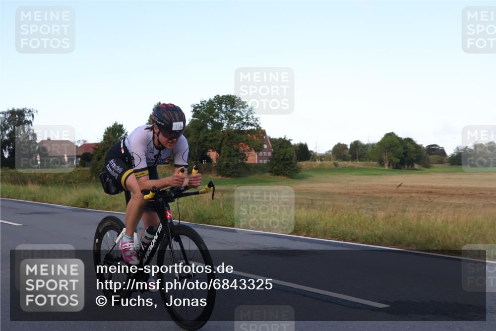 25.08.2024 - Elbe Triathlon Hamburg Fuchs,  Jonas http://msf.ph/oto/6843325 25.08.2024 09:00:37 Radfahren 163, 118, 63 meine-sportfotos.de