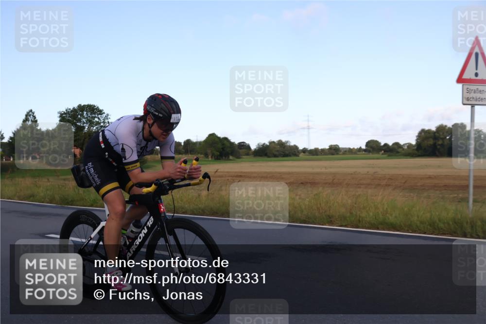 25.08.2024 - Elbe Triathlon Hamburg Fuchs,  Jonas http://msf.ph/oto/6843331 25.08.2024 09:00:37 Radfahren 163, 118, 63 meine-sportfotos.de