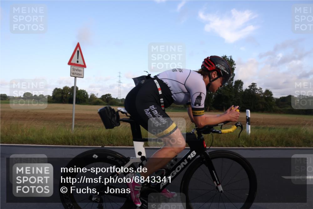 25.08.2024 - Elbe Triathlon Hamburg Fuchs,  Jonas http://msf.ph/oto/6843341 25.08.2024 09:00:37 Radfahren 163, 118, 63 meine-sportfotos.de
