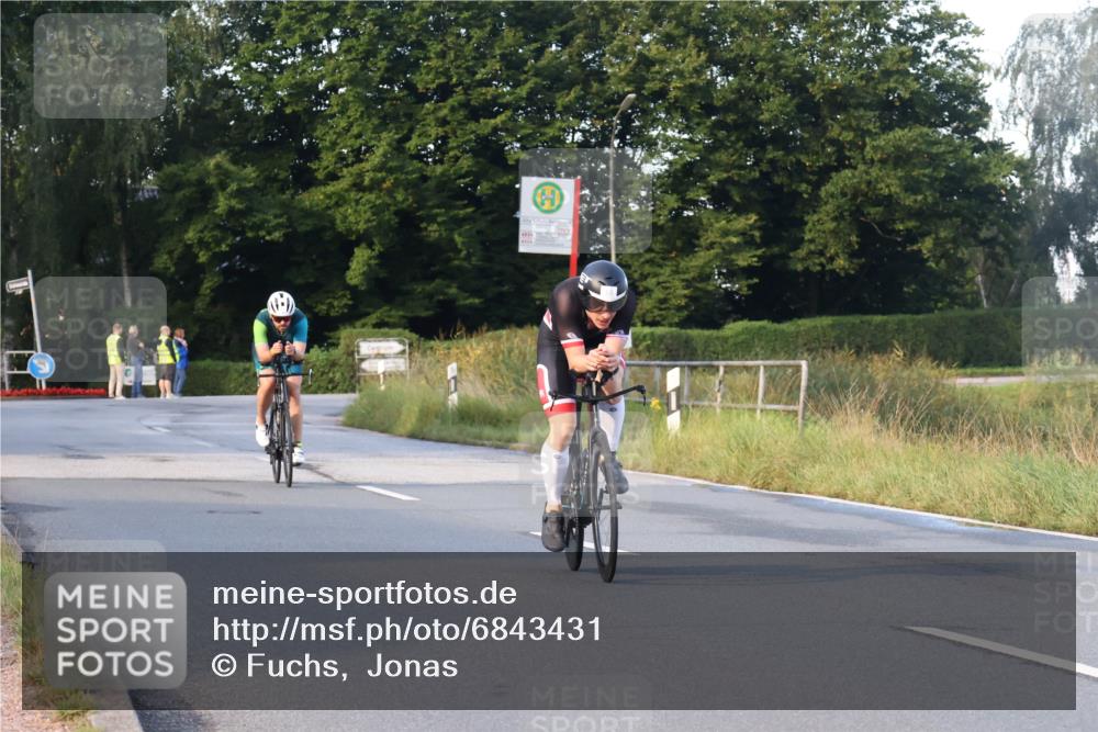 25.08.2024 - Elbe Triathlon Hamburg Fuchs,  Jonas http://msf.ph/oto/6843431 25.08.2024 09:00:58 Radfahren 65, 44 meine-sportfotos.de