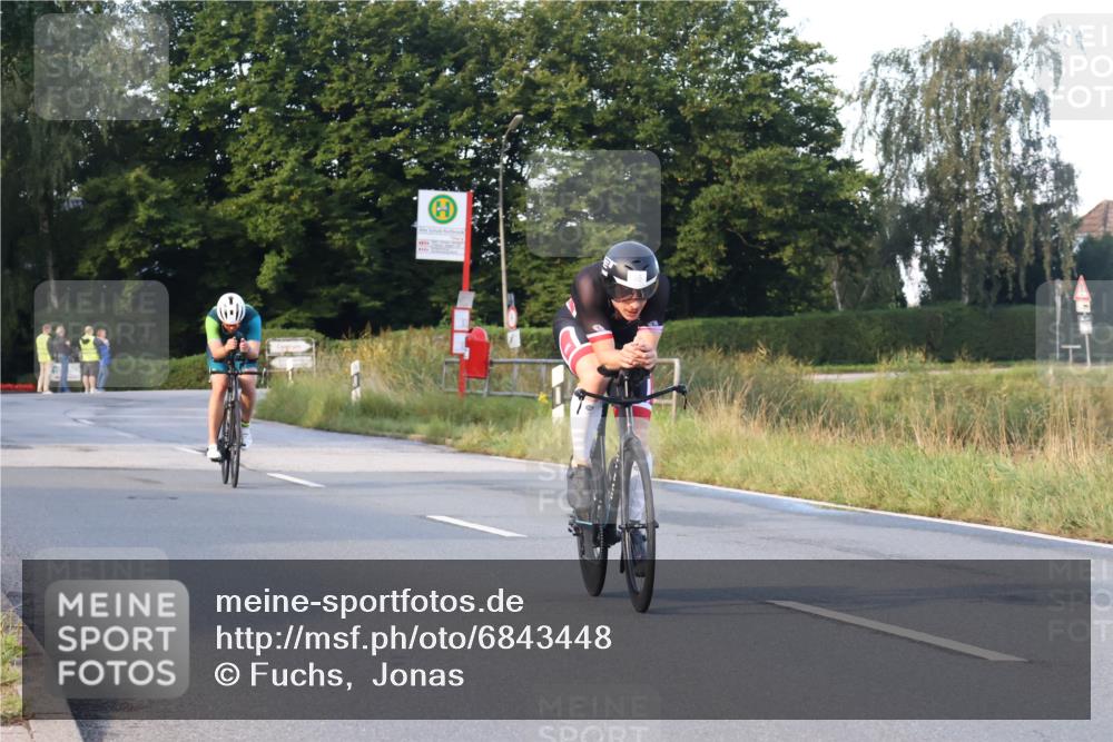 25.08.2024 - Elbe Triathlon Hamburg Fuchs,  Jonas http://msf.ph/oto/6843448 25.08.2024 09:00:59 Radfahren 65, 44 meine-sportfotos.de