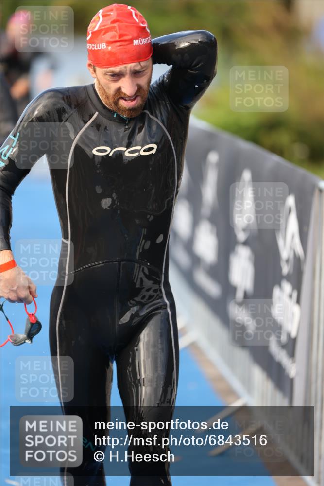 25.08.2024 - Elbe Triathlon Hamburg H.Heesch http://msf.ph/oto/6843516 25.08.2024 08:46:19 Schwimmen 113, 123, 131, 138, 149, 150, 154, 160, 179, 184 meine-sportfotos.de