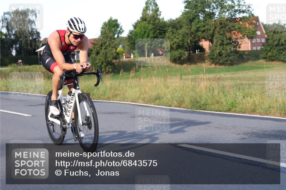 25.08.2024 - Elbe Triathlon Hamburg Fuchs,  Jonas http://msf.ph/oto/6843575 25.08.2024 09:01:25 Radfahren 85, 173 meine-sportfotos.de