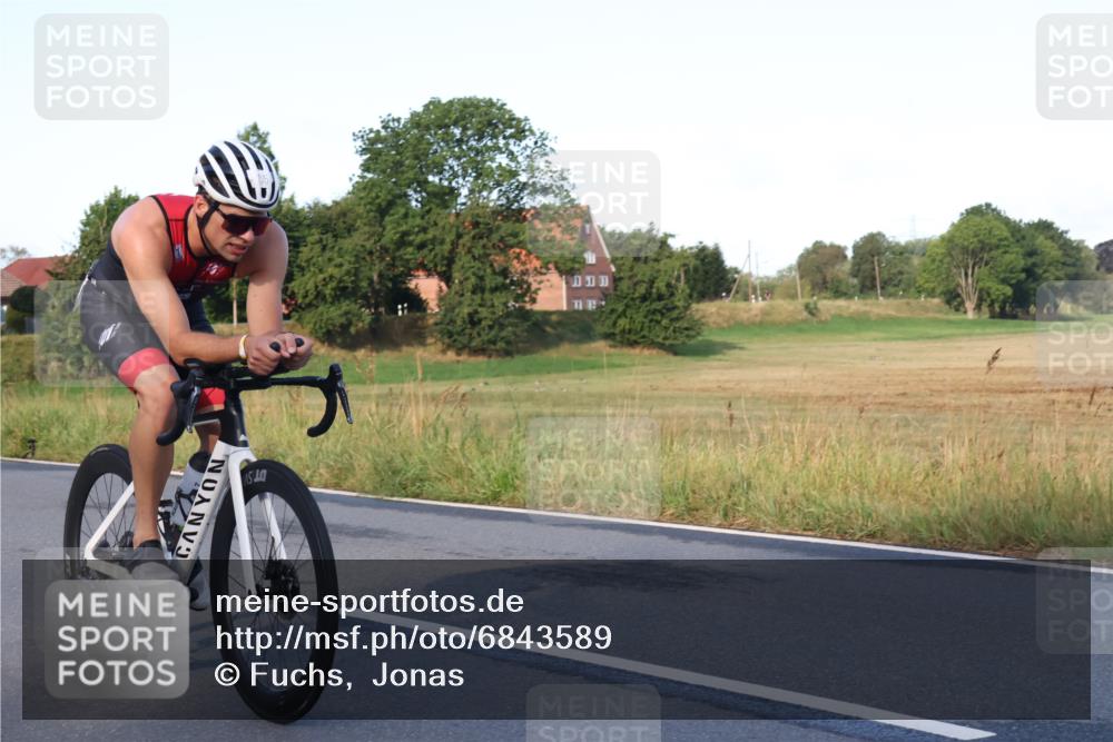 25.08.2024 - Elbe Triathlon Hamburg Fuchs,  Jonas http://msf.ph/oto/6843589 25.08.2024 09:01:25 Radfahren 85, 173 meine-sportfotos.de